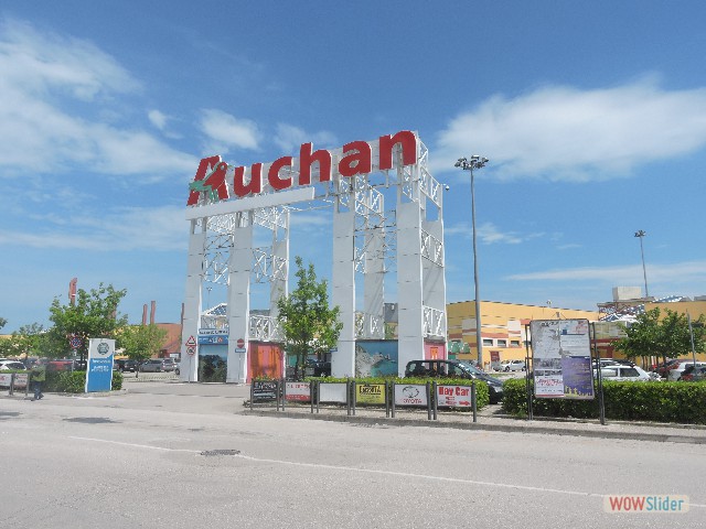 48_Ancone, Auchan