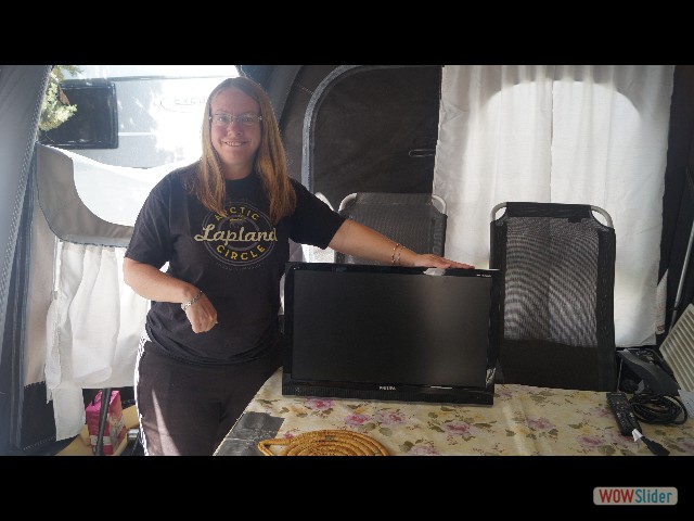 8_TV trouvée par Isabelle sur le banc