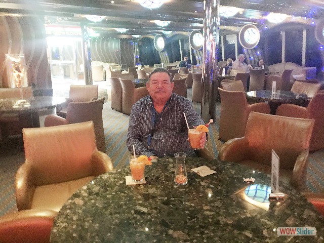 53_Au bar