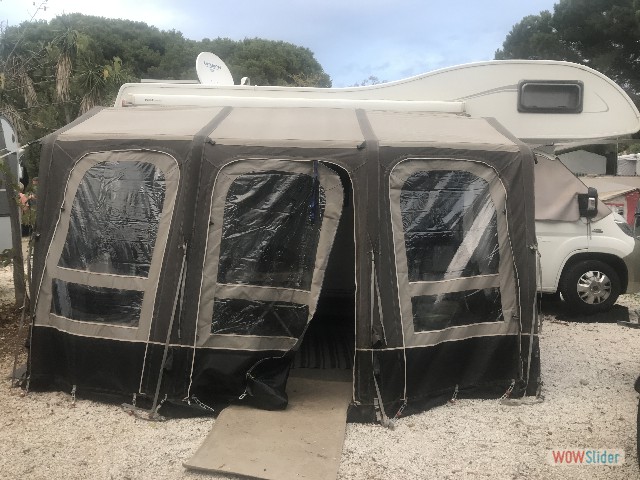43_Cabopino, auvent monté
