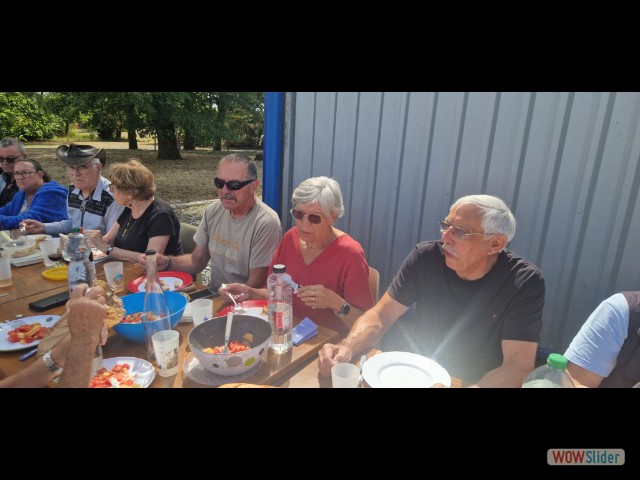 16_Dussac, repas de midi 16_Dussac, repas de midi
