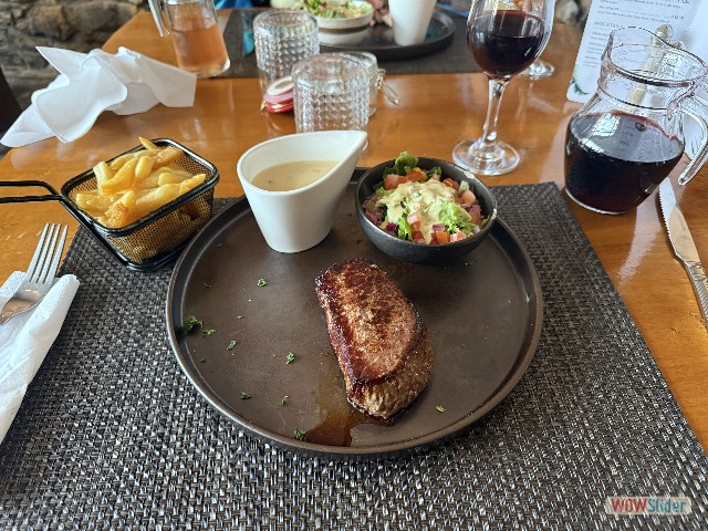 31_Han-sur-Lesse, miam miam