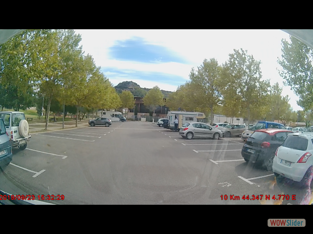 151a_Arrivée parking Saint-Paul-Trois-Châteaux