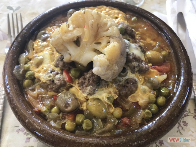 782_Bouizarkane - camping Tinnoubga, tajine Kefta 782_Bouizarkane - camping Tinnoubga, tajine Kefta
