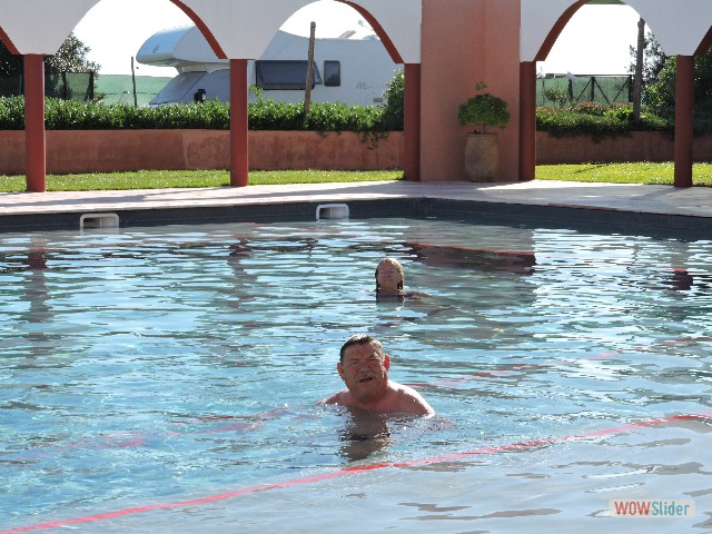 379_Camping Takat, on se piscine