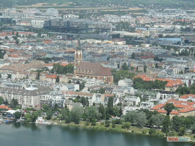 1107_Vienne, la tour du Danube
