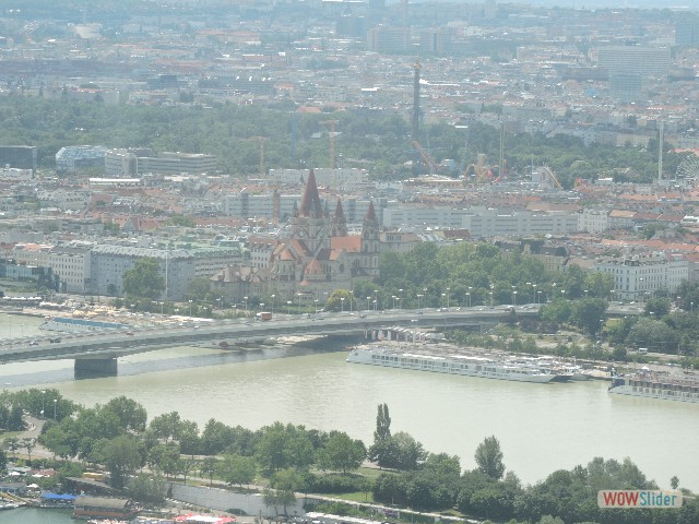 1112_Vienne, la tour du Danube
