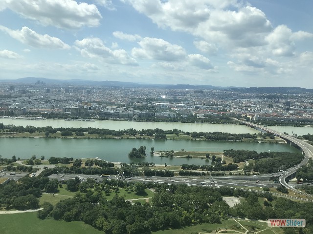 1114_Vienne, la tour du Danube